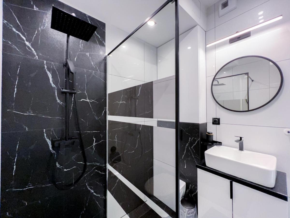 Apartamento 12 Floor Mogilska Tower Cracovia Exterior foto