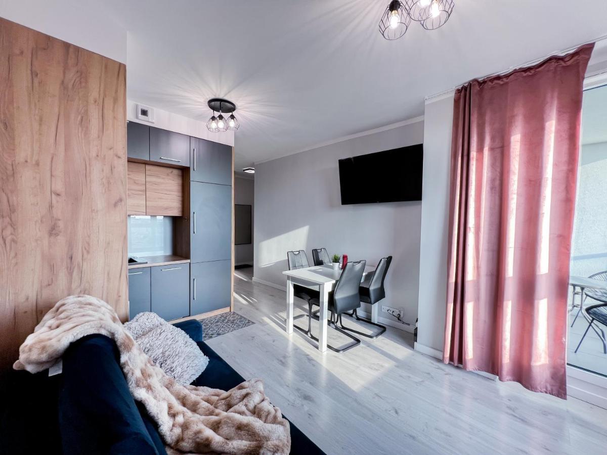 Apartamento 12 Floor Mogilska Tower Cracovia Exterior foto