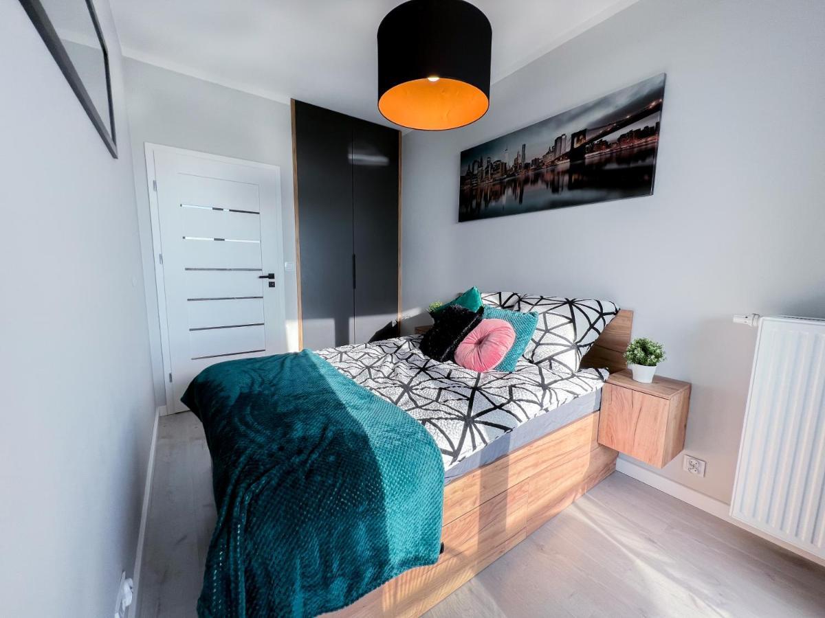 Apartamento 12 Floor Mogilska Tower Cracovia Exterior foto